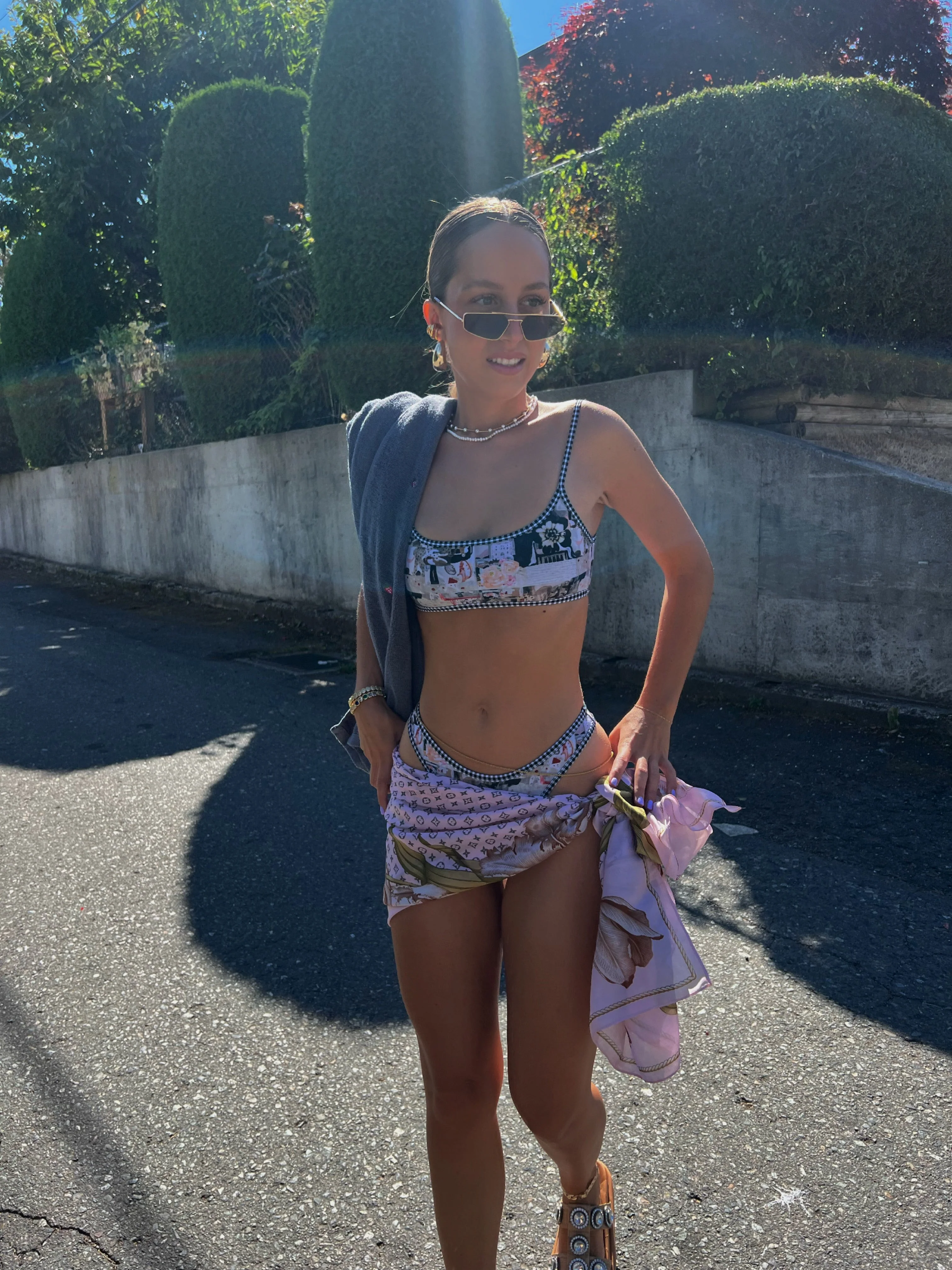 The Big Apple Bottom - Image 8