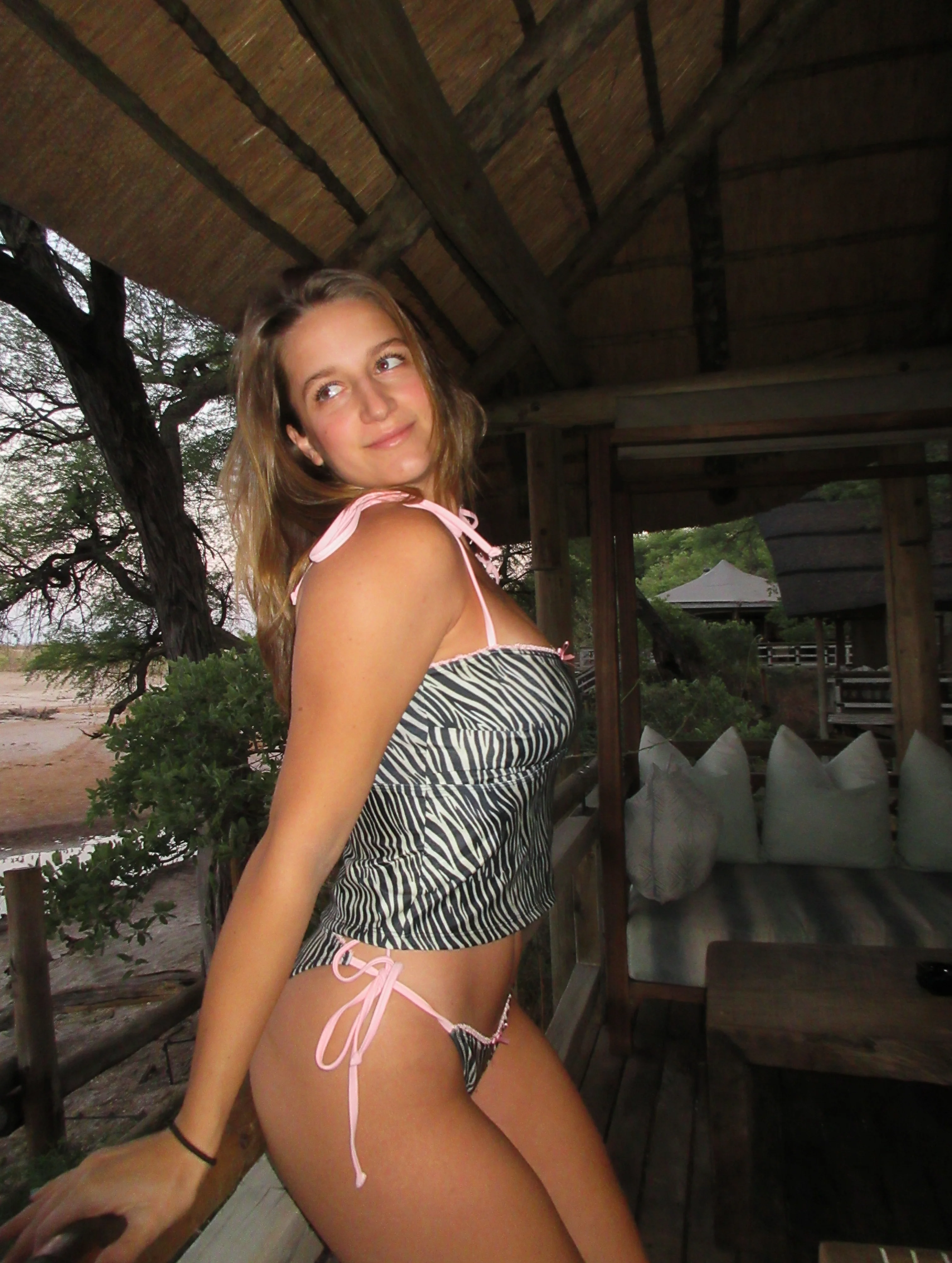 Zed Bottom - Image 6